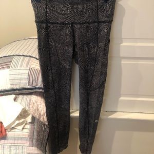 Fast and Free High-Rise Tight 25”